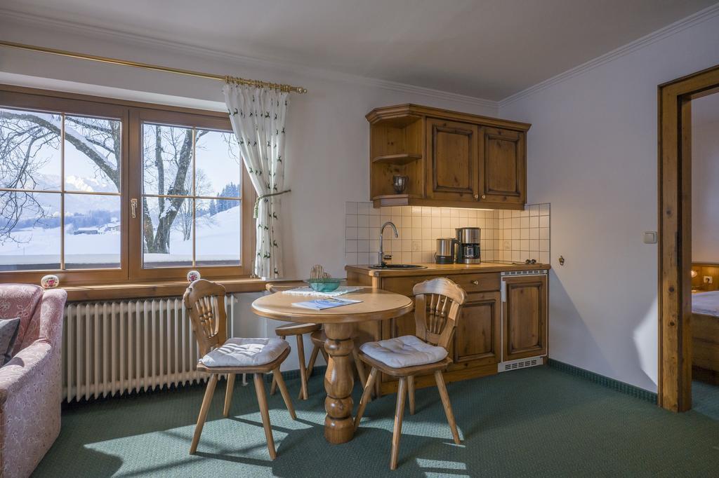 Kössen Landhaus Dax旅馆 外观 照片