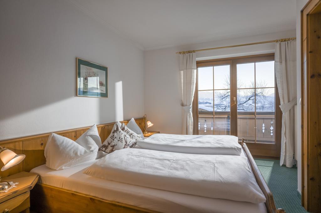 Kössen Landhaus Dax旅馆 外观 照片